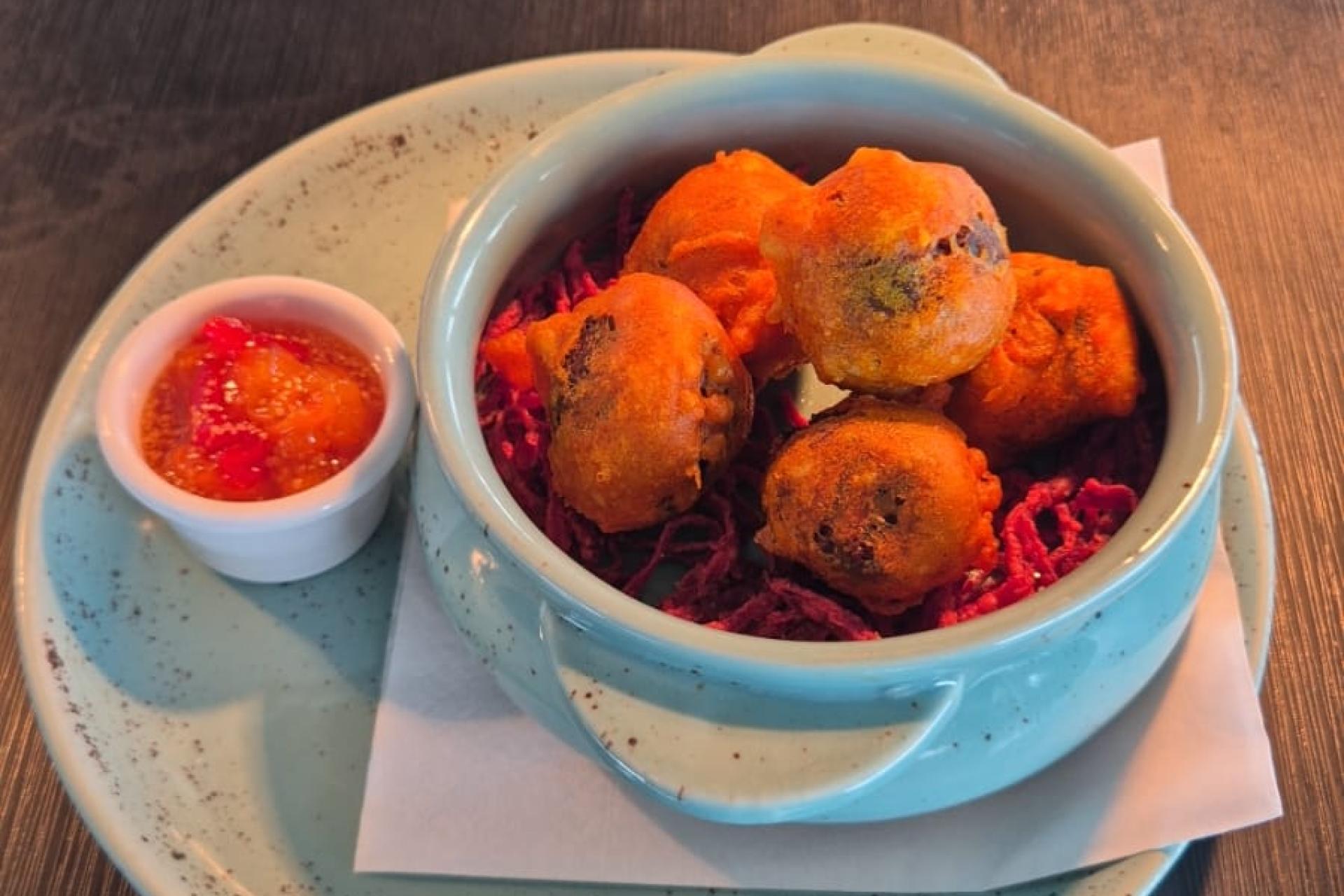 BUÑUELITOS DE MORCILLA